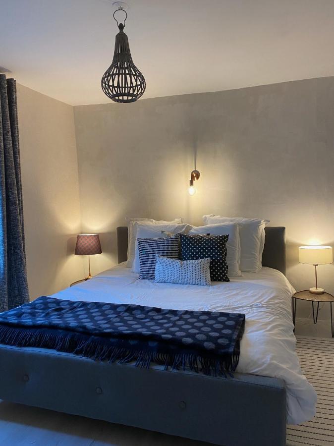 Le Nomade En Provence Bed & Breakfast Bouchet  Bagian luar foto
