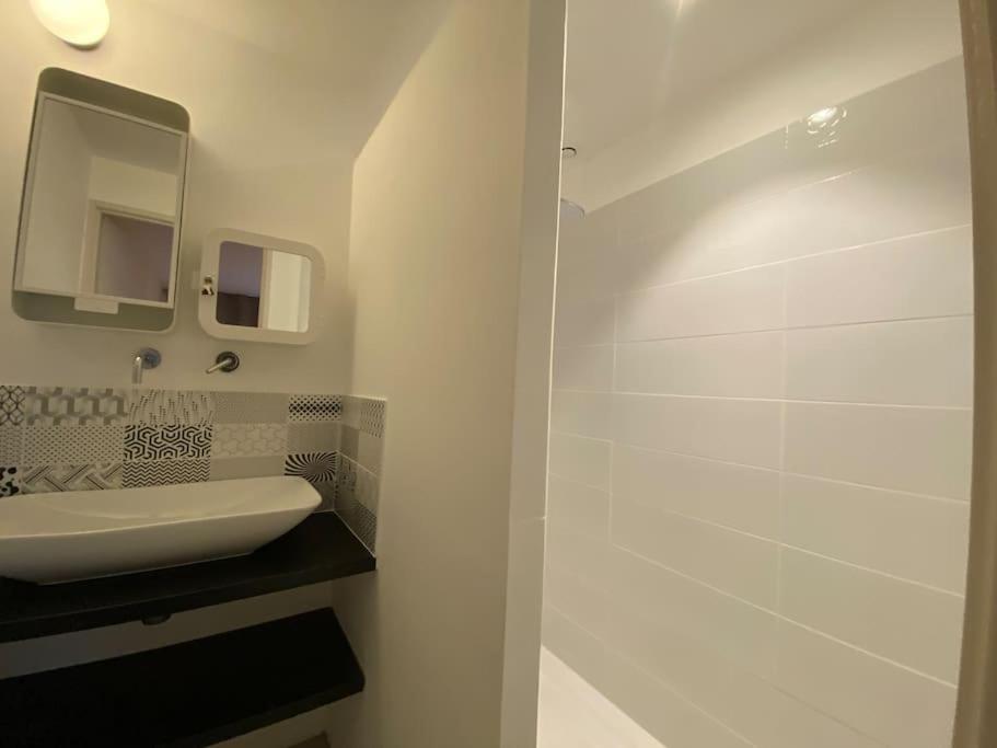 Le Nomade En Provence Bed & Breakfast Bouchet  Bagian luar foto