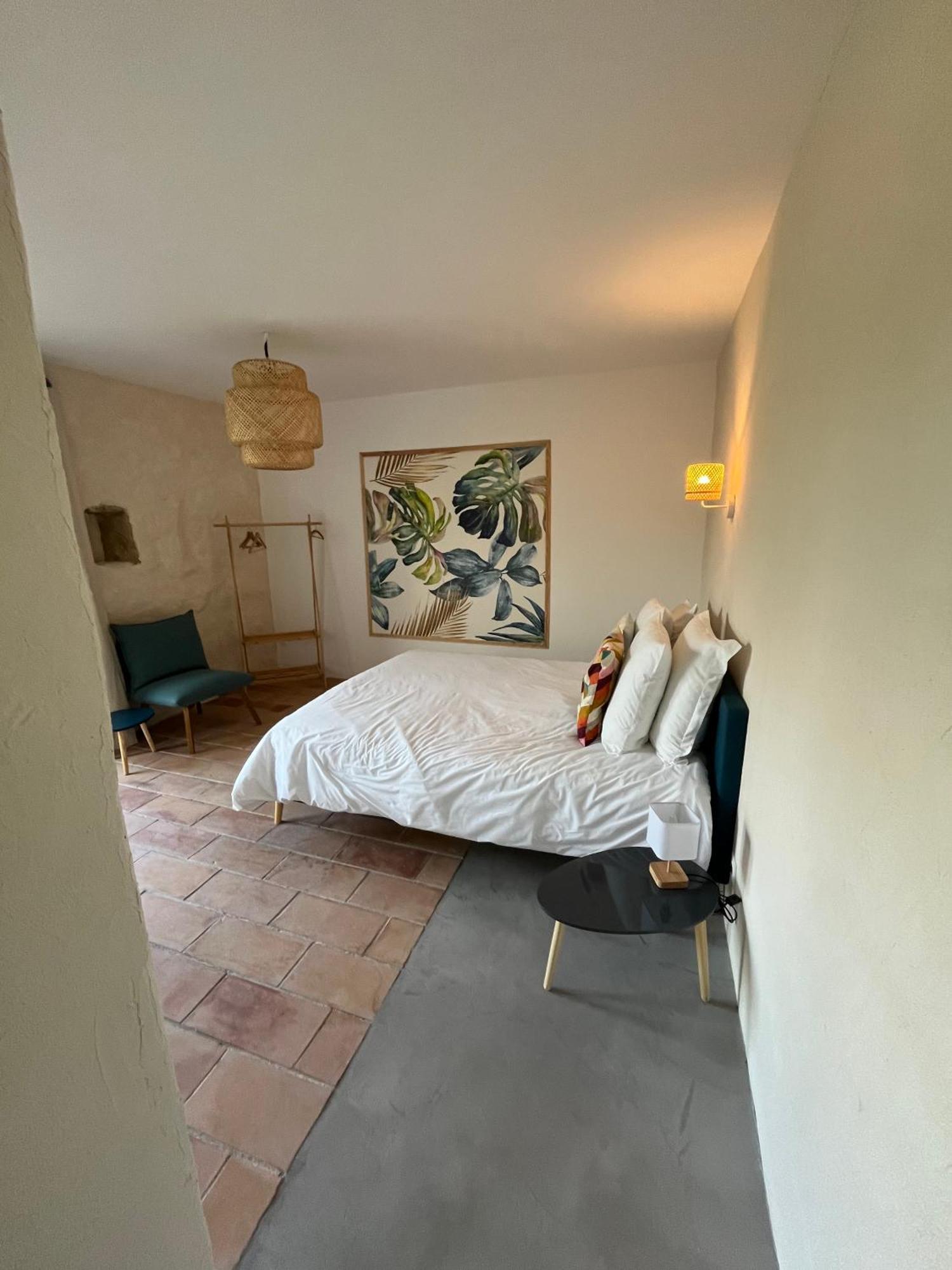 Le Nomade En Provence Bed & Breakfast Bouchet  Bagian luar foto