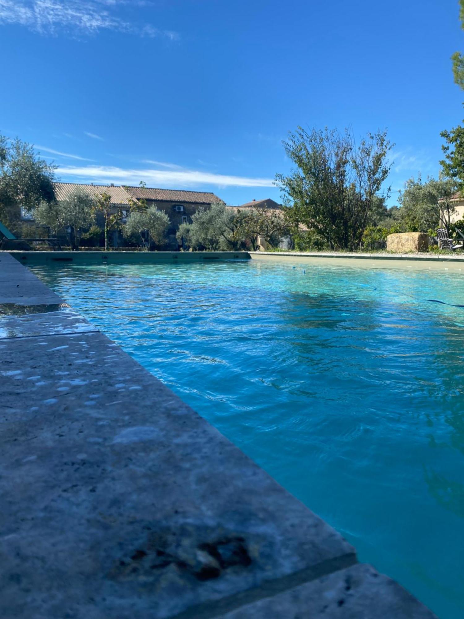 Le Nomade En Provence Bed & Breakfast Bouchet  Bagian luar foto
